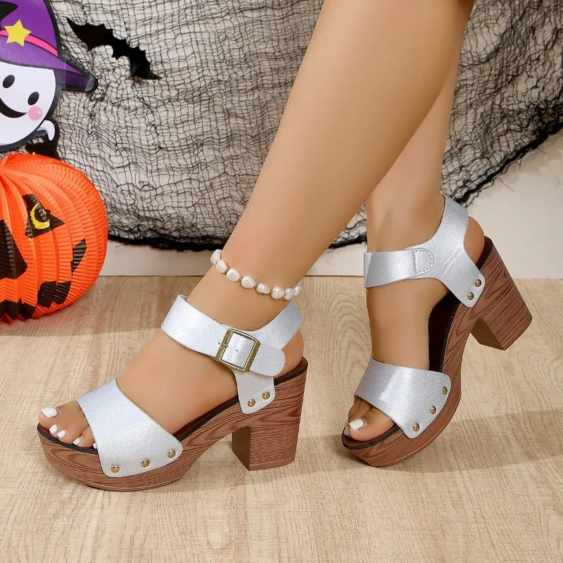 Sandália Plataforma Estilo e Conforto Verão 2025