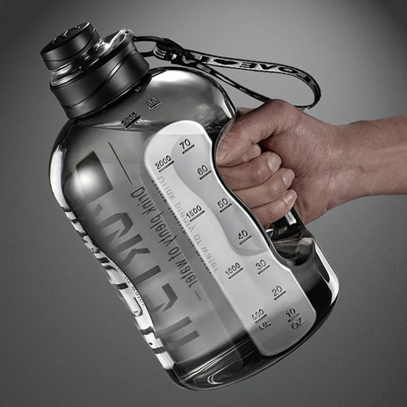 Garrafa Térmica com Canudo 2,7L / 1,7L – Esportiva e Resistente