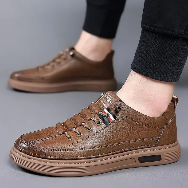 Sapatos de couro respirável masculino, sapatos casuais, sola macia, calçado formal de negócios