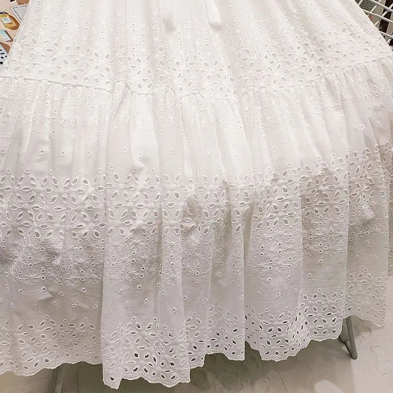 Saia Midi de Crochê Renda Elegante 2025