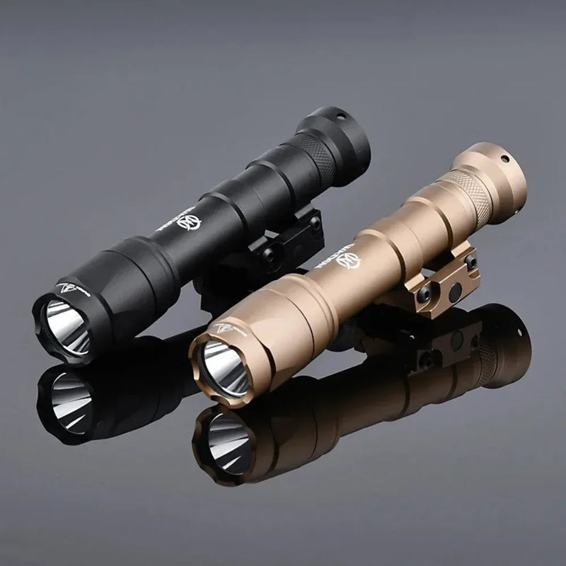 Lanterna Tática LED M300A/M600C – Trilho 20mm