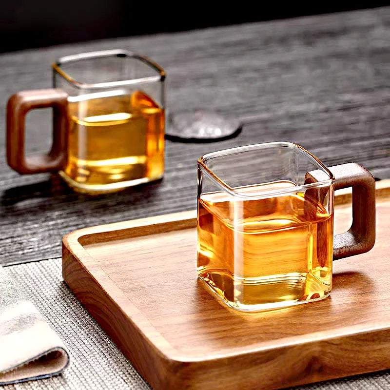 Caneca Café com Alça de Madeira – 200ml